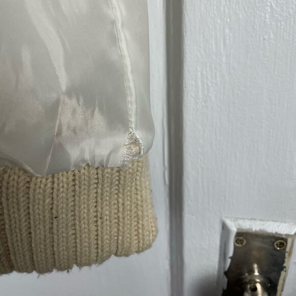 Vintage Y2K Faux Fur Creamy White Teddy 70s Jacket w/ Knit Tan cuffs & hem - Picture 13 of 15